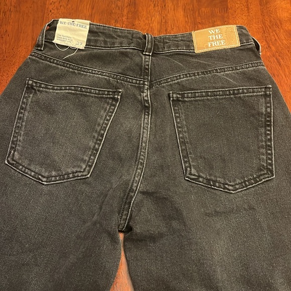 NWT We The Free Pacifica High Rise Slim Straight Leg Size 27 Black Jeans - Picture 11 of 11